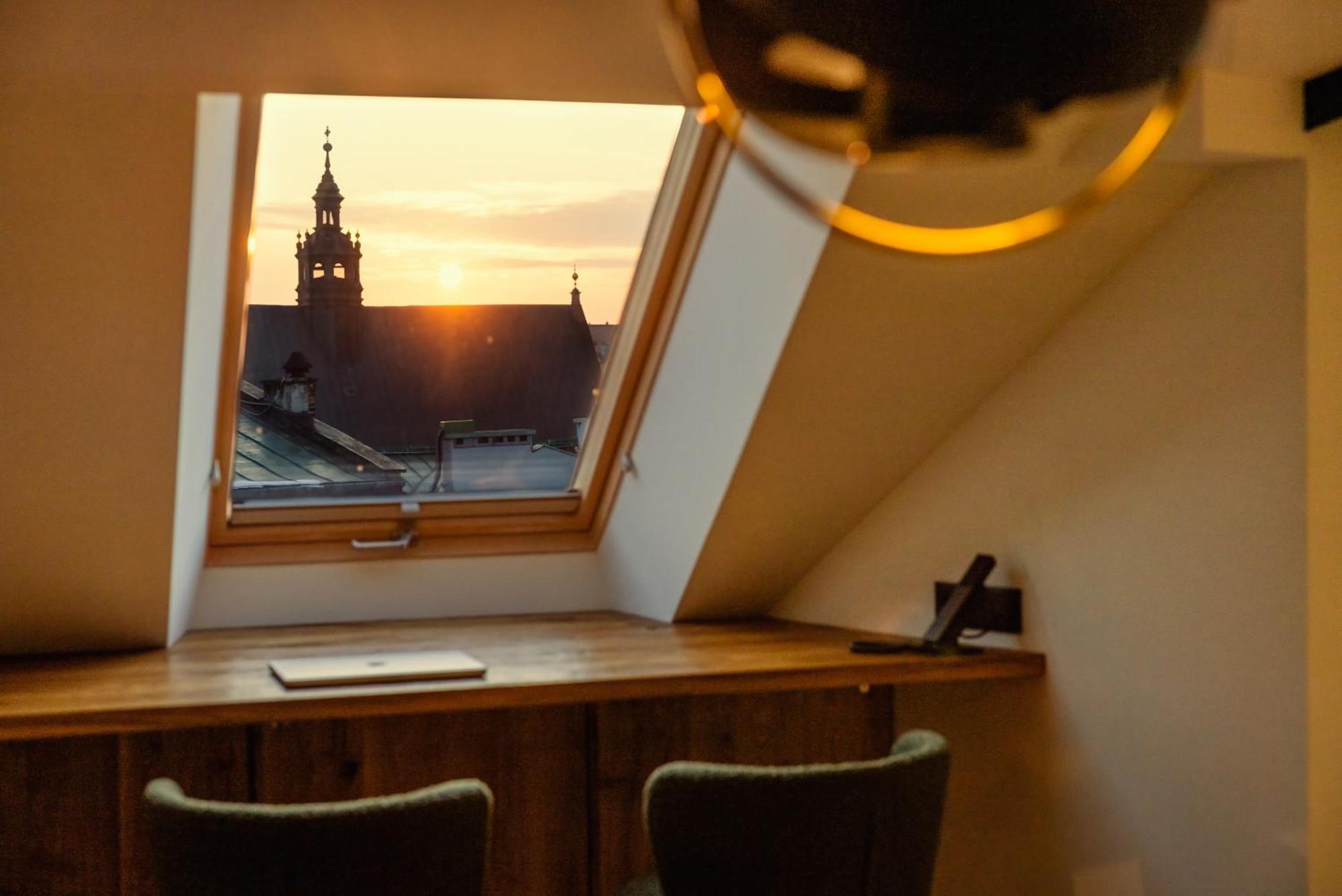 Nomadic Urban Premium Suites クラクフ エクステリア 写真