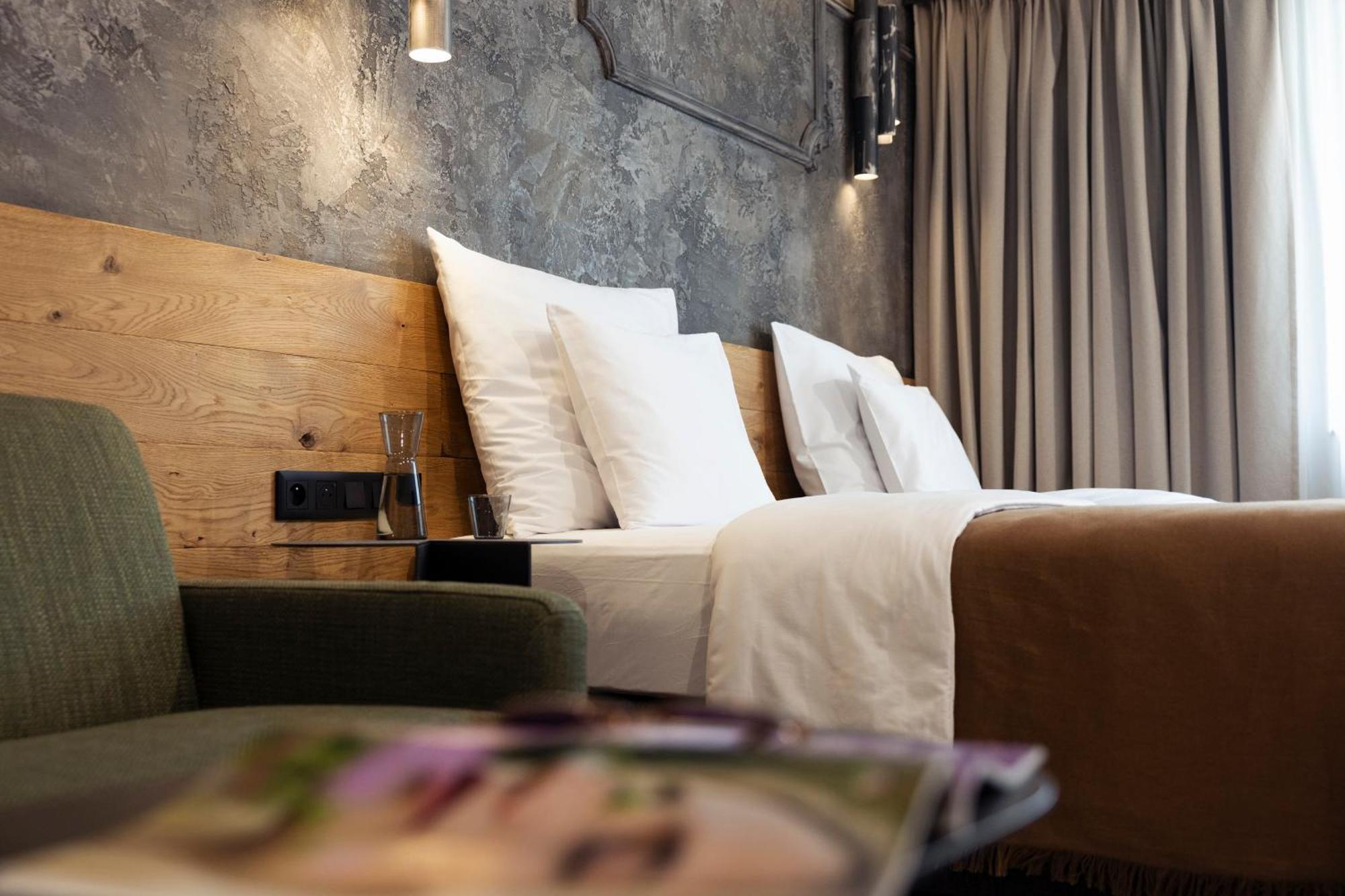 Nomadic Urban Premium Suites クラクフ エクステリア 写真