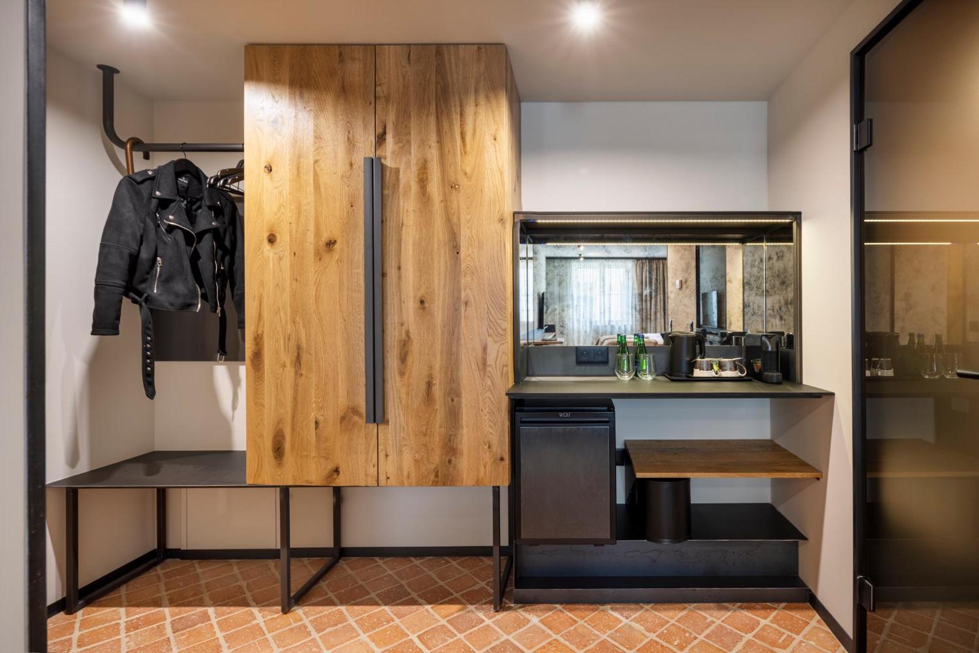 Nomadic Urban Premium Suites クラクフ エクステリア 写真