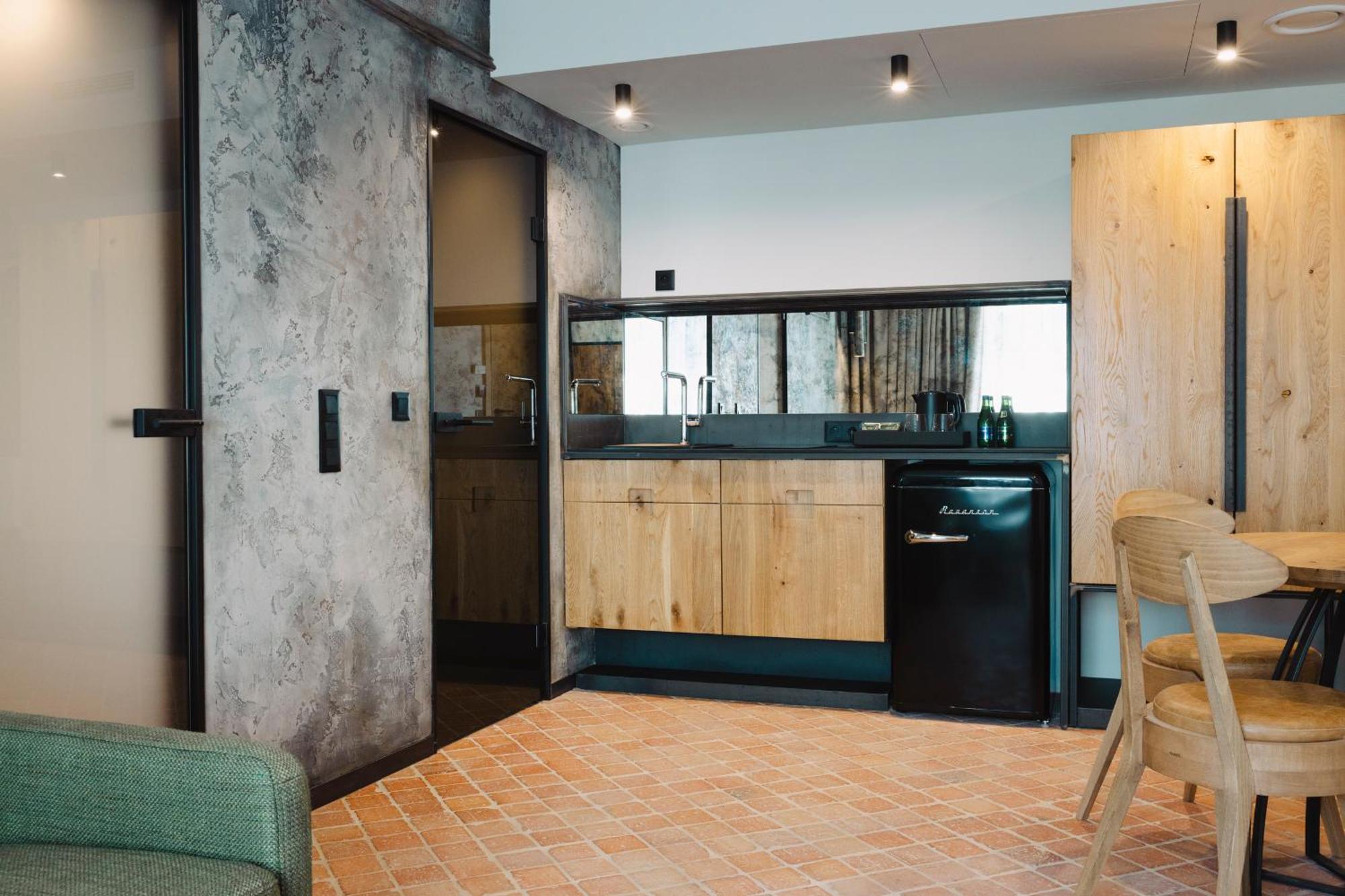 Nomadic Urban Premium Suites クラクフ エクステリア 写真